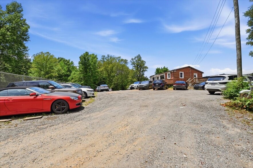More Photos Of 6269 Caledon Rd, King George Auto Salvage Facility For Sale