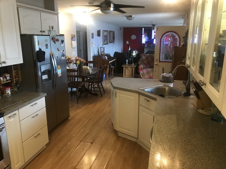 More Photos Of 3447 45th St, Highland Specialty For Sale