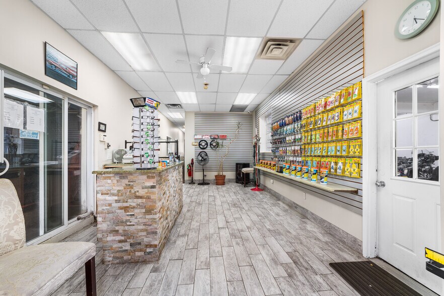 More Photos Of 17 Lincoln Ave, Jamesburg Carwash For Sale