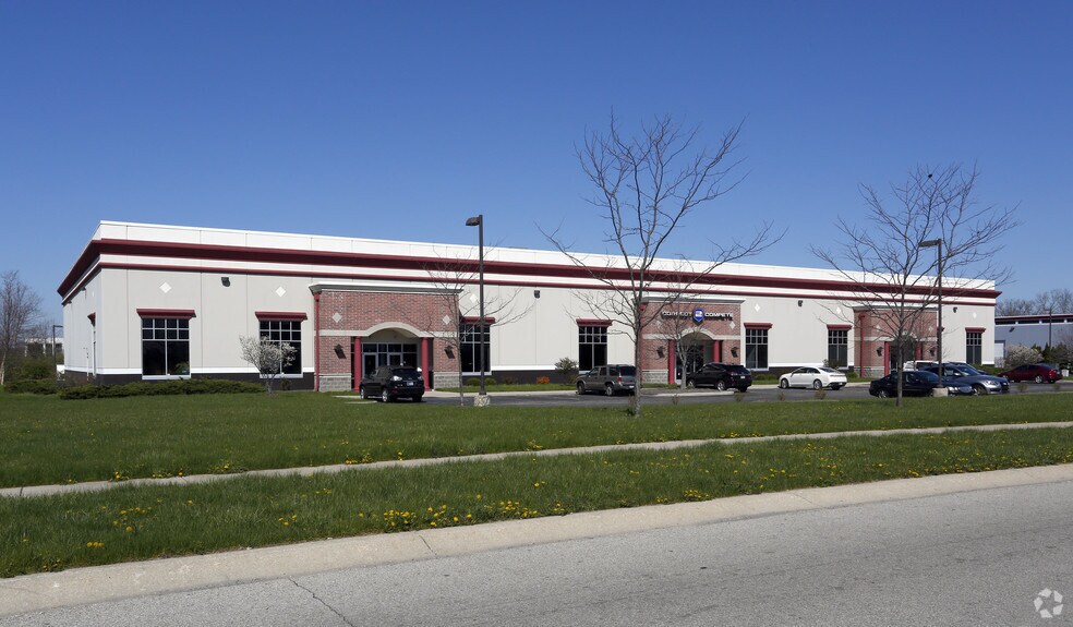 More Photos Of 10730 Bennett Pky, Zionsville Light Distribution For Sale