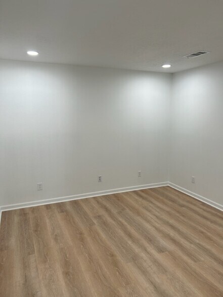 More Photos Of 23552 Fm-1314 Rd, Porter Warehouse For Lease
