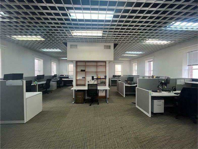 More Photos Of 110 S Kentucky Ave, Lakeland Office For Lease