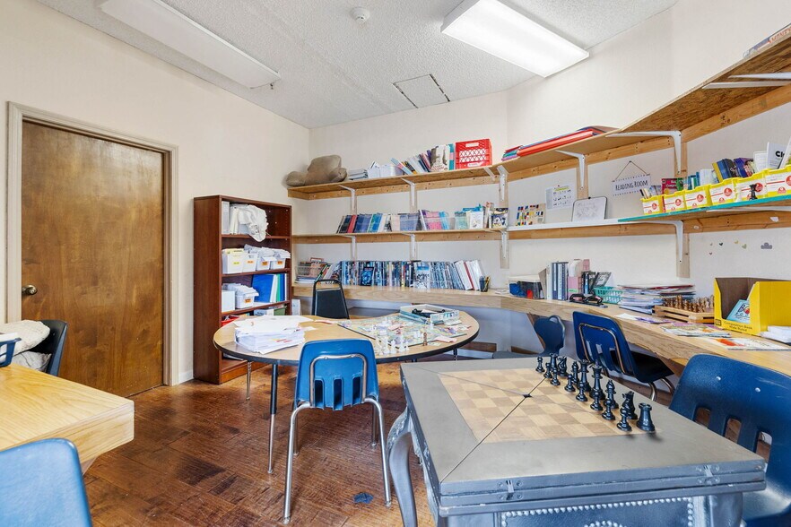 More Photos Of 1455 Willow Creek Rd, Prescott Religious Facility For Sale