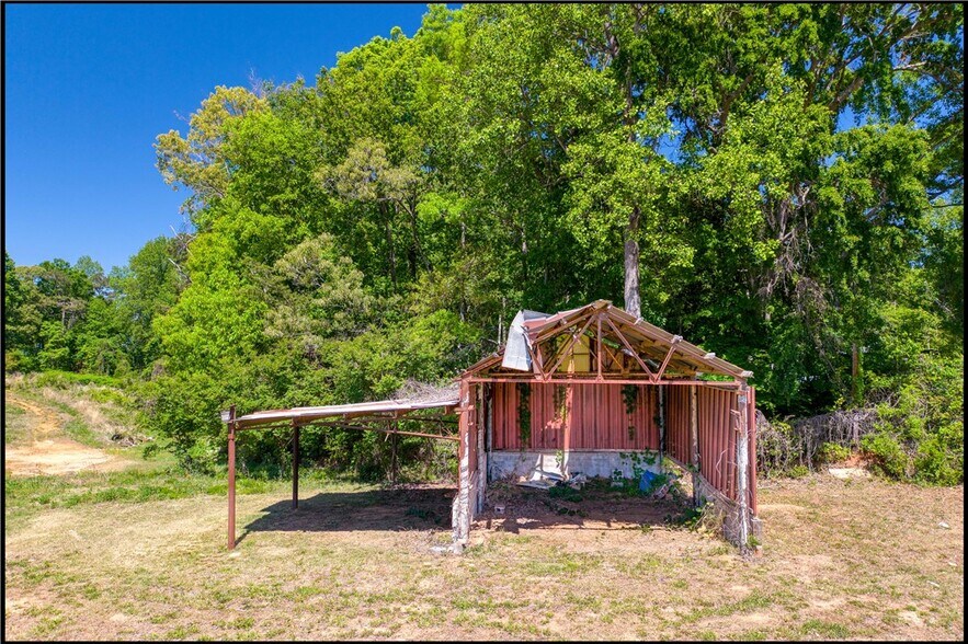 More Photos Of 298 By-Pass 123 Hwy, Seneca Warehouse For Sale