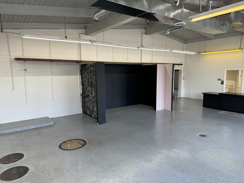 More Photos Of 5 S Madison St, Oswego Storefront Retail Office For Sale