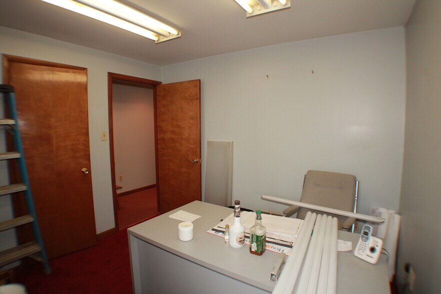 More Photos Of 712 Magee Ave, Jeannette Warehouse For Sale