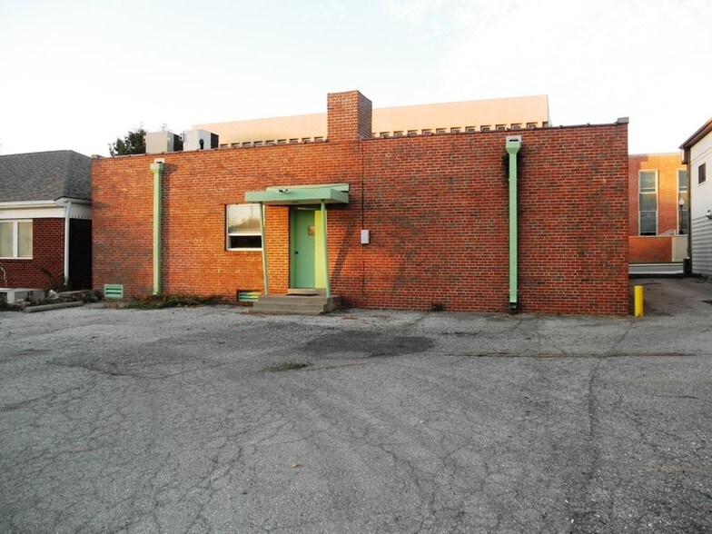 More Photos Of 315 W Kansas Ave, Independence Coworking Space