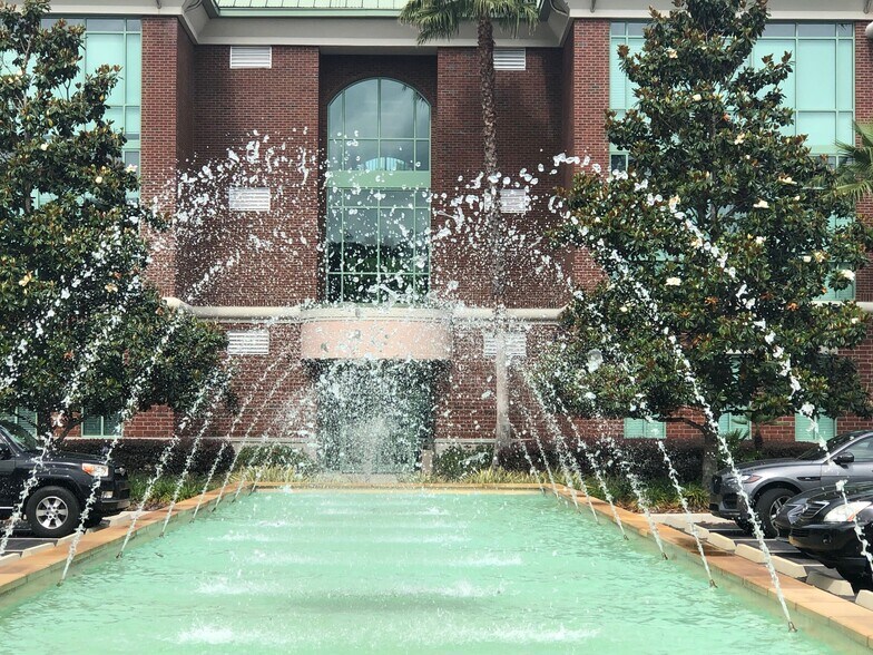 More Photos Of 2850 NW 43rd St, Gainesville Office Residential For Lease