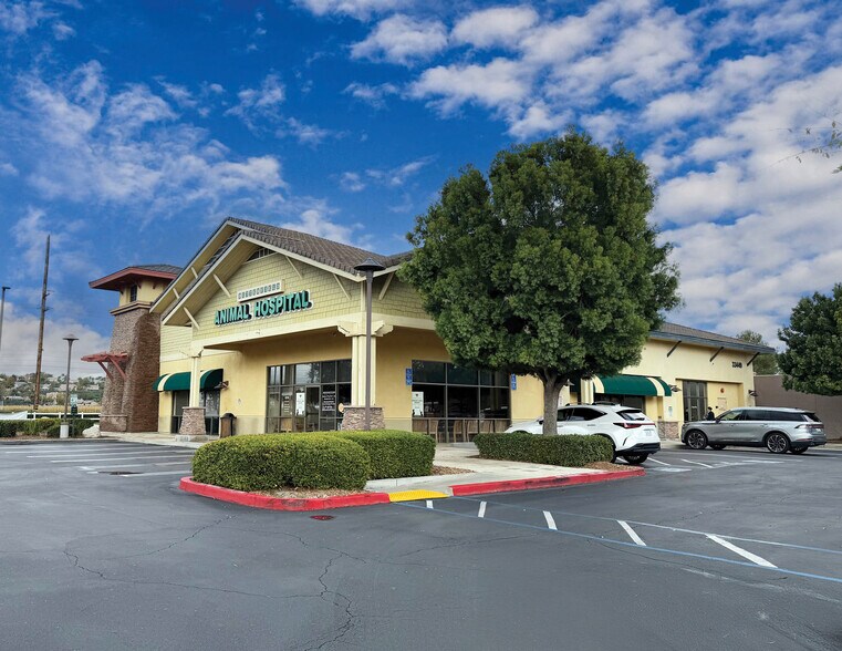 More Photos Of 33449 Temecula Pky, Temecula Freestanding For Sale