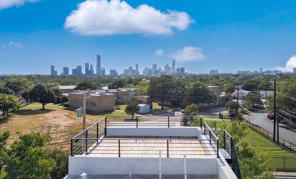 More Photos Of 1167-1169 Bedford St, Austin Apartments For Sale