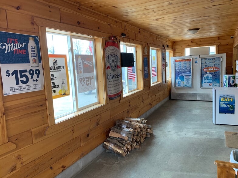 More Photos Of 8036 N Clare Ave, Harrison Convenience Store For Sale