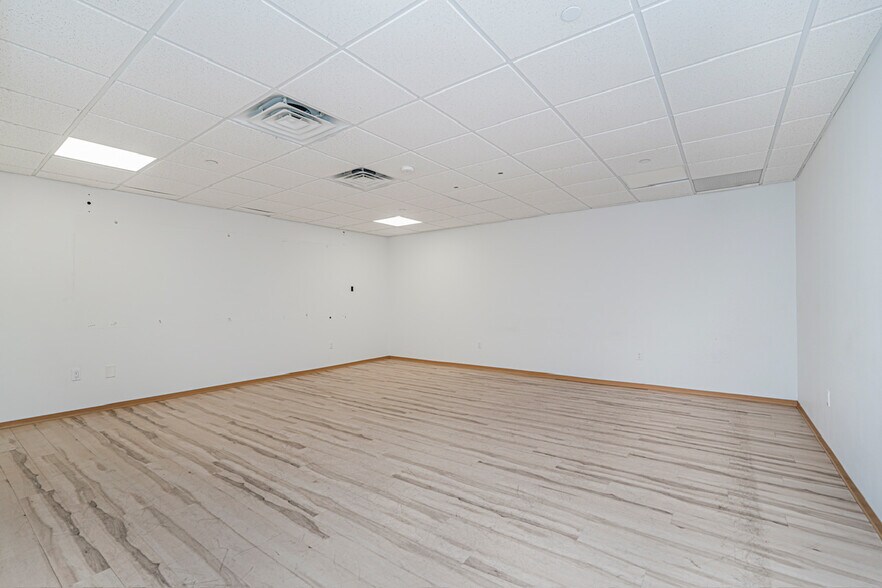 More Photos Of 360 Neptune Ave, Brooklyn Medical For Lease