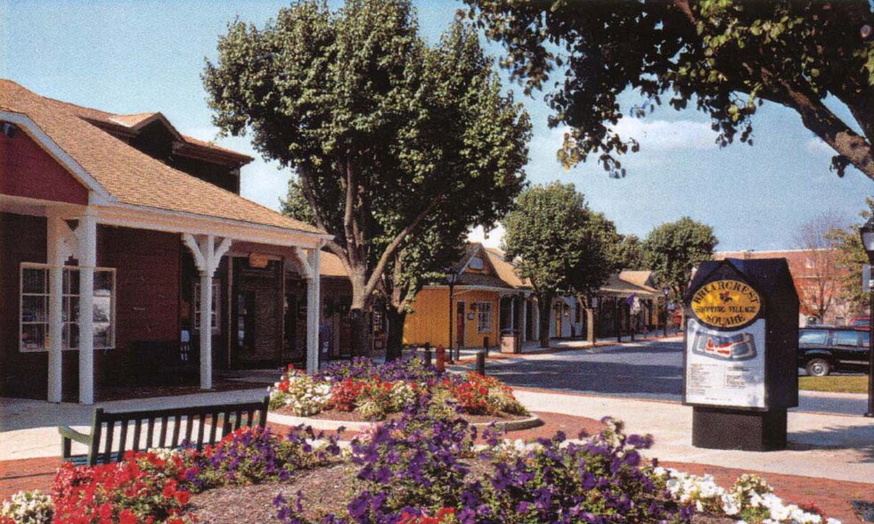 More Photos Of 900 W Governor Rd, Hershey Unknown For Lease