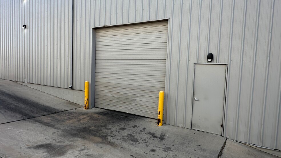 More Photos Of 1345 Geronimo Dr, El Paso Distribution For Sale