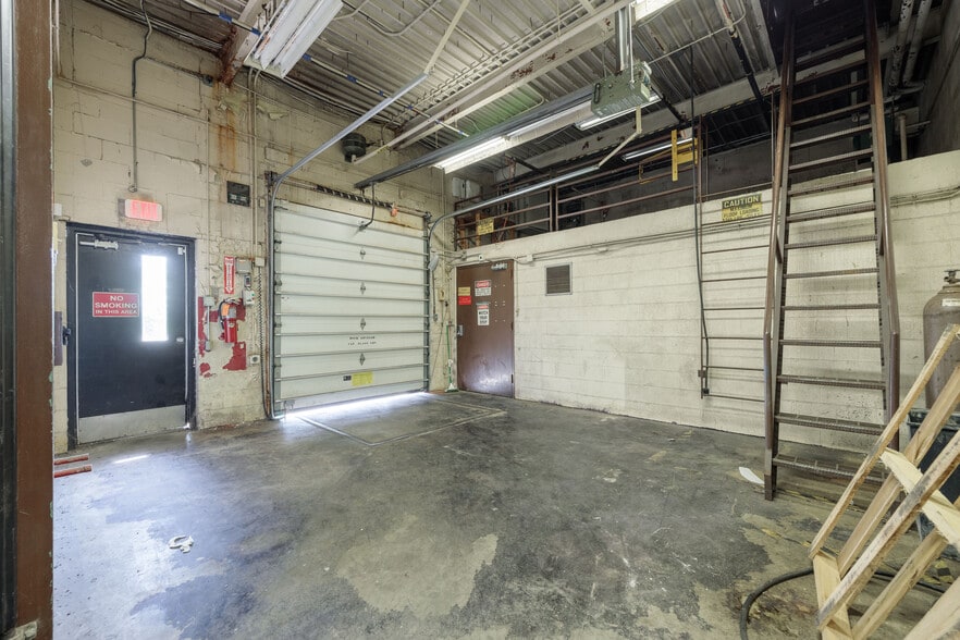 More Photos Of 3405 Commerce Rd, Richmond Warehouse For Sale
