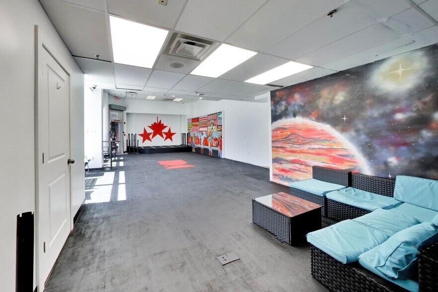 More Photos Of 924 H St NE, Washington Storefront For Lease