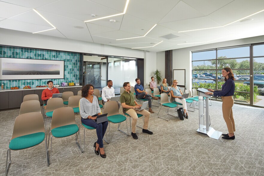 More Photos Of 100 Progress, Irvine Office For Lease