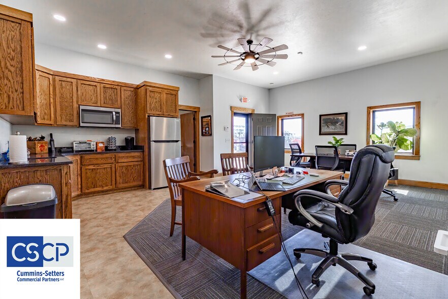 More Photos Of 3335 US-81 Hwy, Duncan Self Storage For Sale