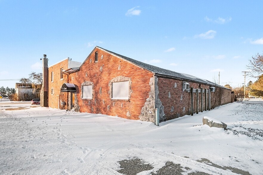 More Photos Of 9500 Saginaw st, Reese Flex For Sale