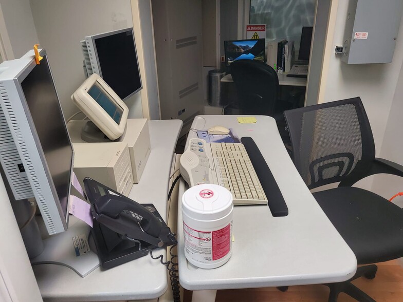 More Photos Of 2971-2975 Coral Way, Coral Gables Office For Sale