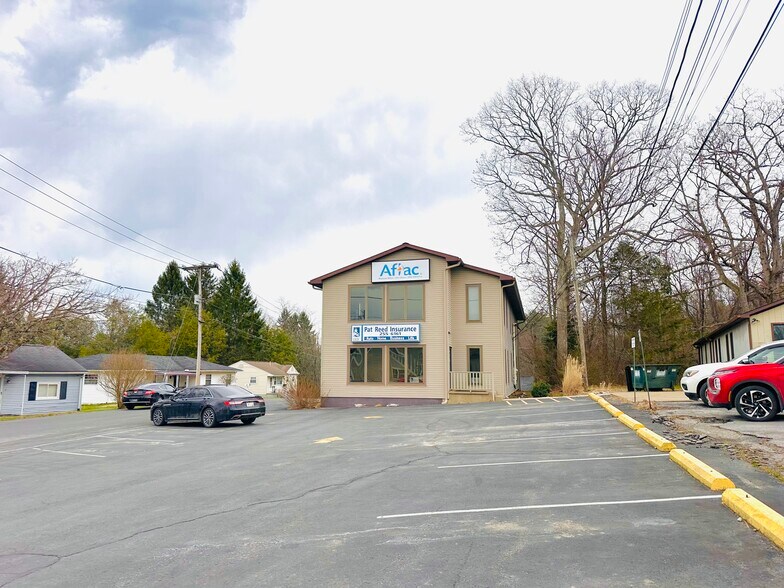 More Photos Of 110 Sunset Dr, Beckley Office For Lease