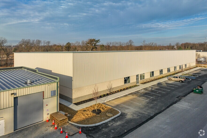 More Photos Of 3904 Columbia Ave, Marcus Hook Warehouse For Lease