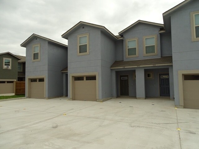 More Photos Of 14111 Fratelli Rd, San Antonio Apartments For Sale