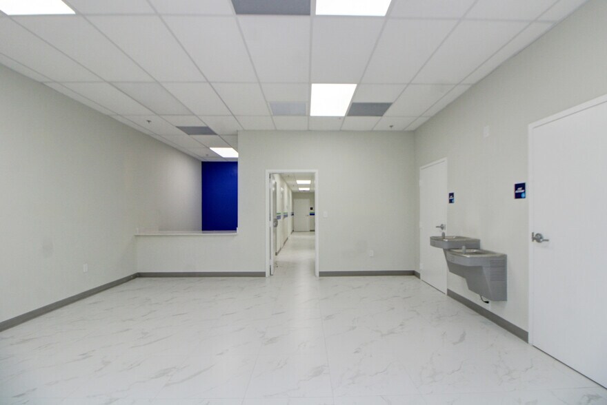 More Photos Of 304 N Krome Ave, Homestead Medical For Lease