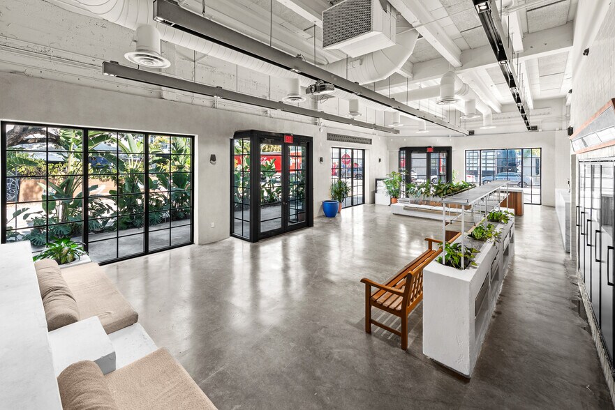 Primary Photo Of 2230 NW 2nd Ave, Miami Restaurant For Lease