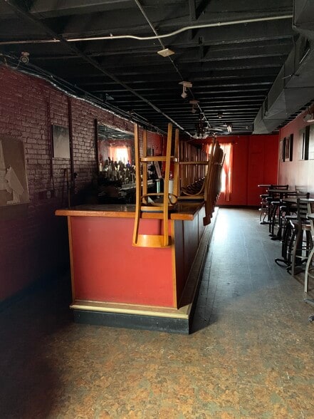 More Photos Of 21 Hampden St, Springfield General Retail For Sale