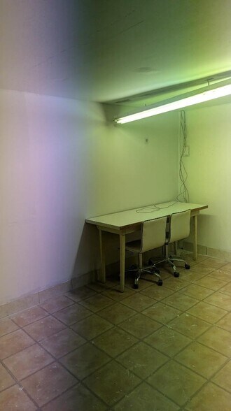 More Photos Of 112 S Main St, Fairview Storefront For Sale