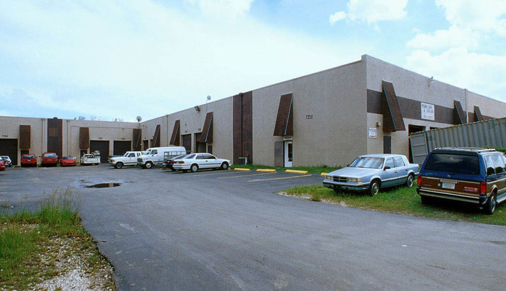 More Photos Of 7320-7350 SW 45th St, Miami Warehouse For Lease