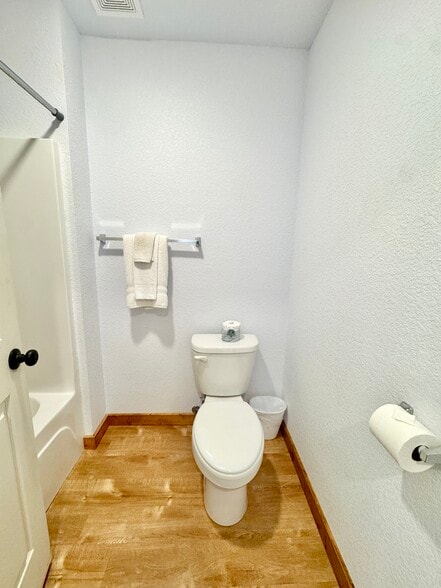 More Photos Of 500 SE Lincoln Rd, Idabel Hotel For Sale