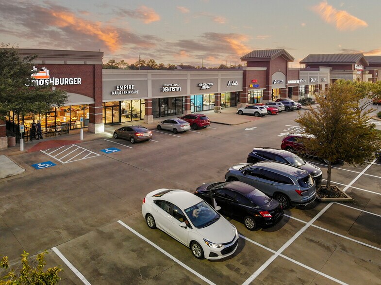 More Photos Of 10228 Broadway St, Pearland Storefront For Lease