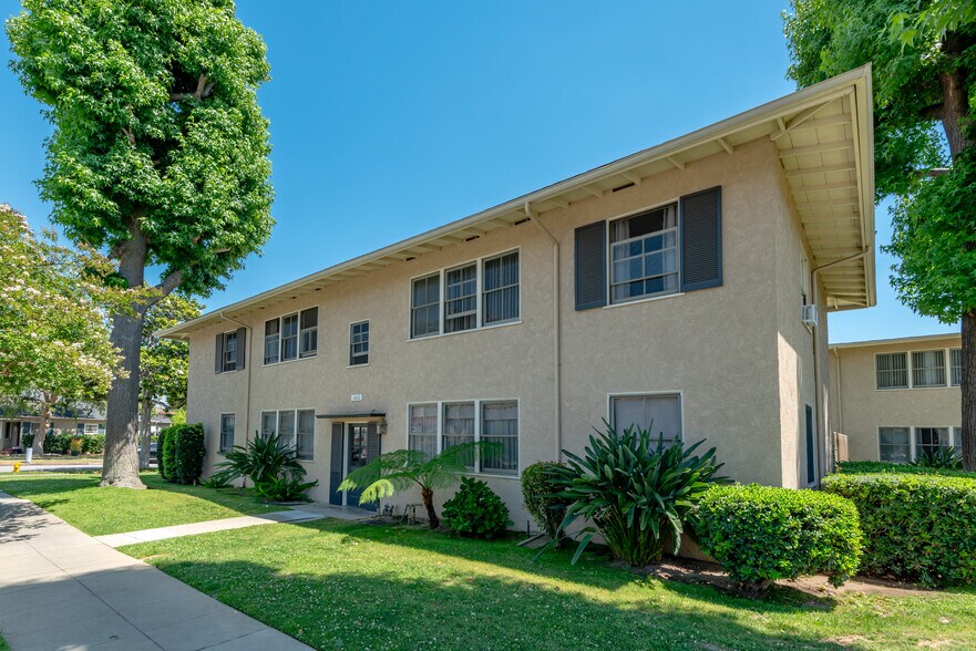 More Photos Of 1620 Larch St, Alhambra Multifamily For Sale