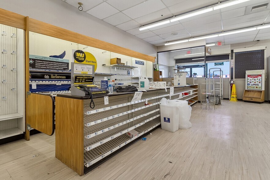 More Photos Of 277 Fairfield Ave, Waterbury Freestanding For Lease