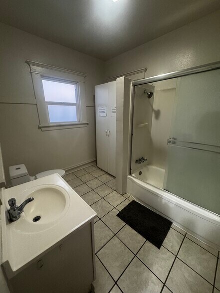 More Photos Of 2506 Juliet St., Los Angeles Multifamily For Sale