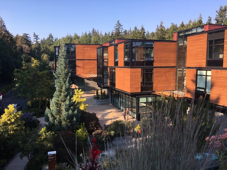 More Photos Of 100 Ravine Ln NE, Bainbridge Island Coworking Space