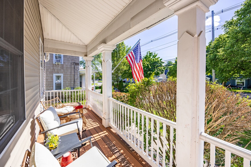 More Photos Of 166 N Main St, Fairport Apartments For Sale