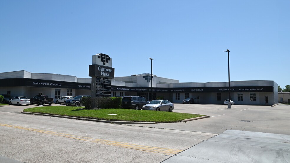More Photos Of 16125 Cairnway Dr, Houston Medical For Lease