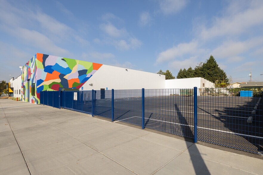 More Photos Of 4700 San Pablo Ave, Emeryville Warehouse For Lease