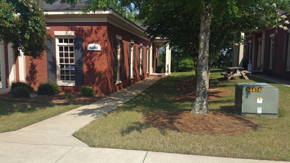 More Photos Of 5009 Riverchase Dr, Phenix City Medical For Lease