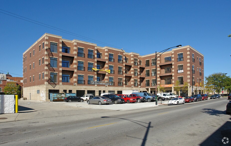 More Photos Of 4651 N Greenview Ave, Chicago Apartments For Lease