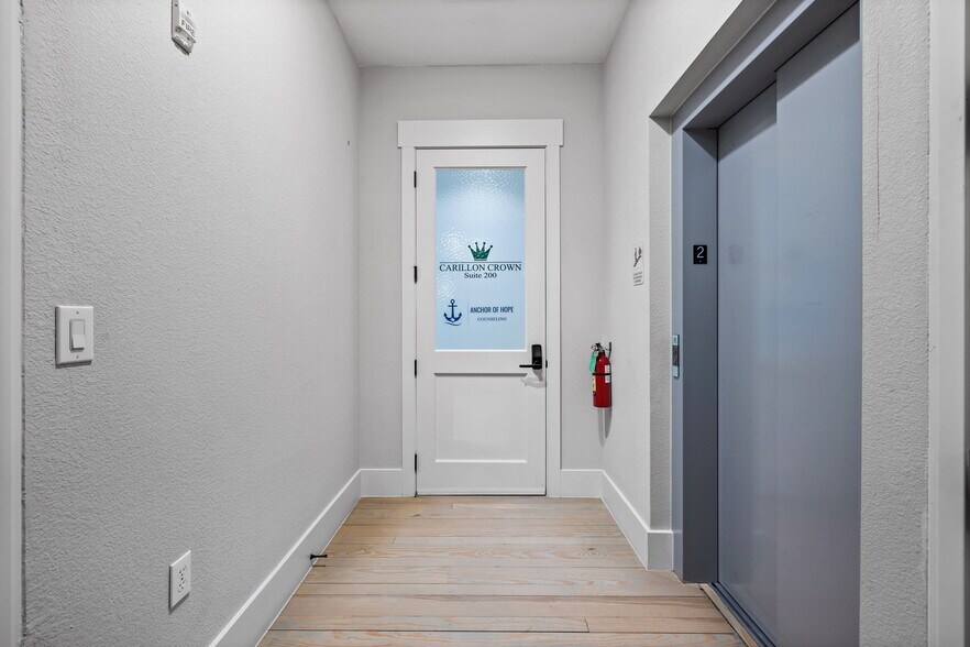 More Photos Of 161 Summit Ave, Southlake Office Residential For Lease