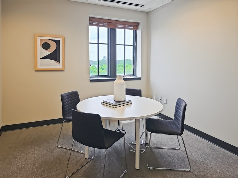 More Photos Of 354 Newnan Crossing Byp, Newnan Coworking Space