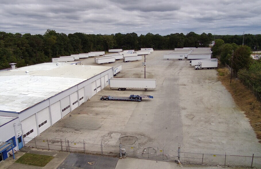 More Photos Of 3368 Moreland Ave, Conley Distribution For Lease