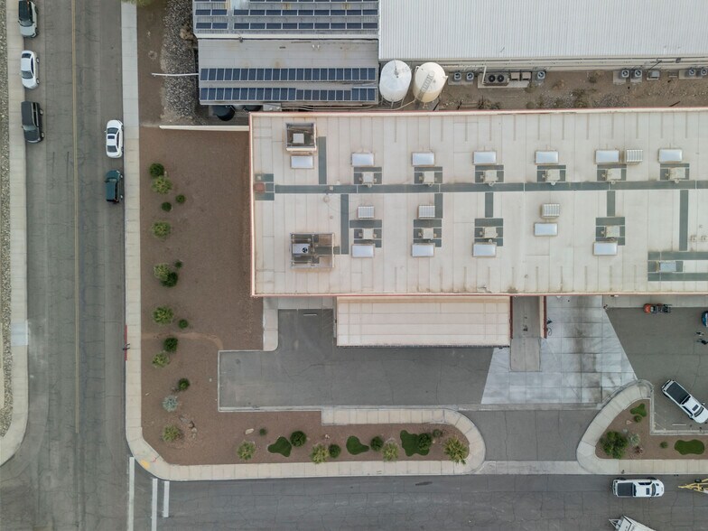 More Photos Of 1105 Aviation Dr, Lake Havasu City Manufacturing For Lease