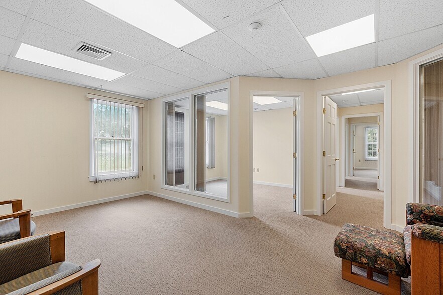 More Photos Of 233 Ayer Rd, Harvard Medical For Lease