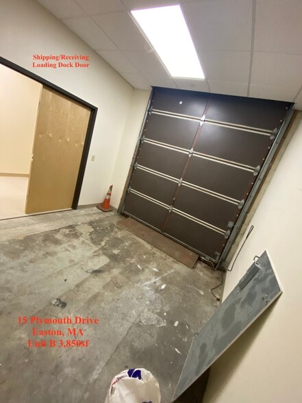 More Photos Of 15 Plymouth Dr, Easton Warehouse For Lease