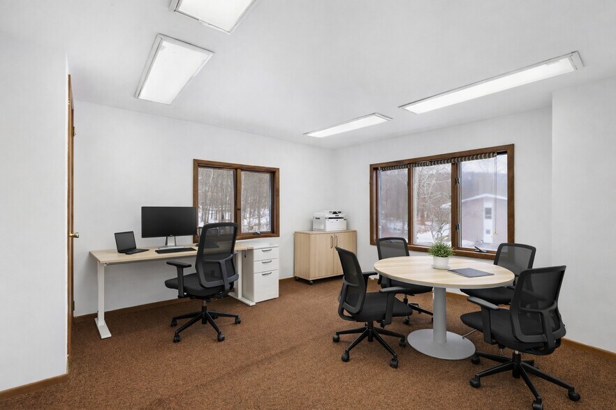 More Photos Of 328 Green Pond Rd, Hibernia Office Residential For Lease